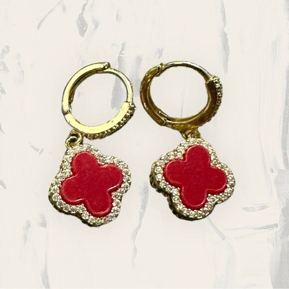 14K‎ Gold Plated Huggie Hoop Red 4-Leaf Clover Dainty Drop Dangle Earrings - Picture 1 of 6